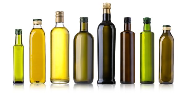  Olivenflaschen ohne Etikett, Vergleich von Olivenölen